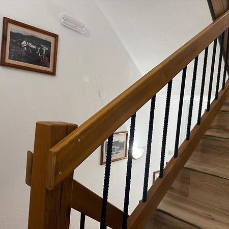 Къща За Гости Меча Стъпка Gela Extérieur photo