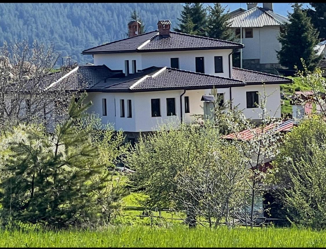 Къща За Гости Меча Стъпка Gela Extérieur photo