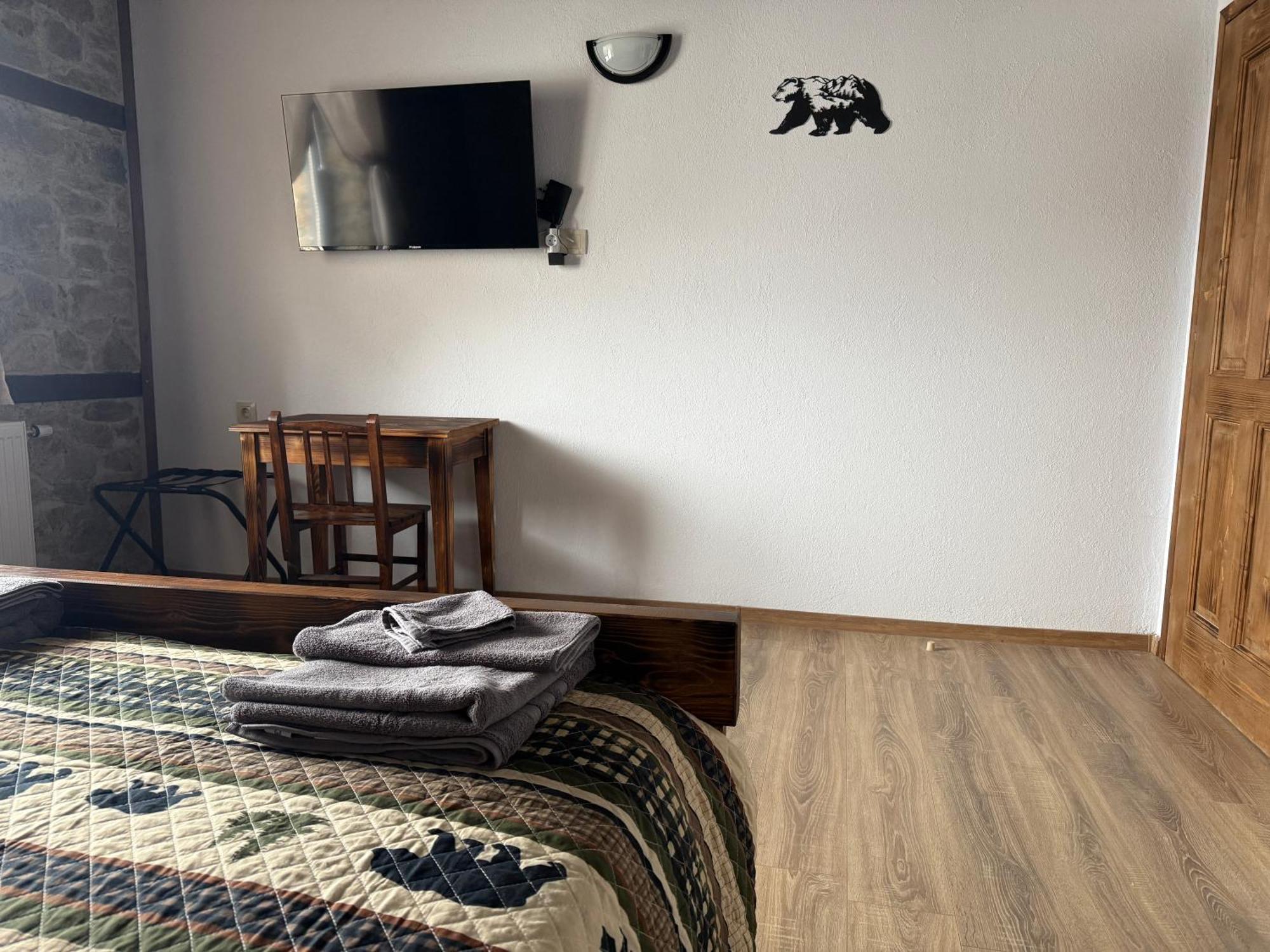 Къща За Гости Меча Стъпка Gela Extérieur photo